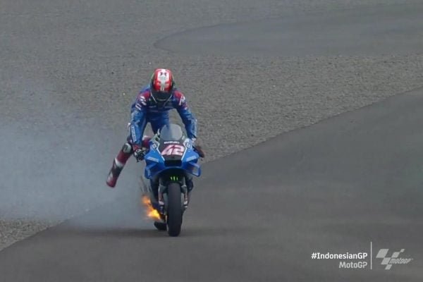 satgas | satgas | Red Flag ! Motor Alex Rins Terbakar di FP4 MotoGP Mandalika