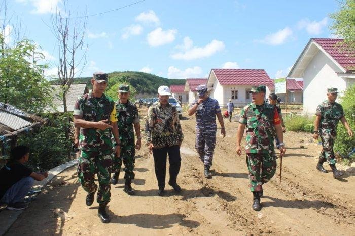 HUT TNI Ke 78 | HUT TNI Ke 78,panglima tni | Tim Wasev Mabesad Tinjau 30 Rumah: Program TMMD Ke 113 Kodim 1615/Lotim