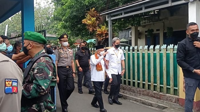 Bandara Banyuwangi | Wapres Sambangi Pengrajin Batik Cibuluh Kota Bogor