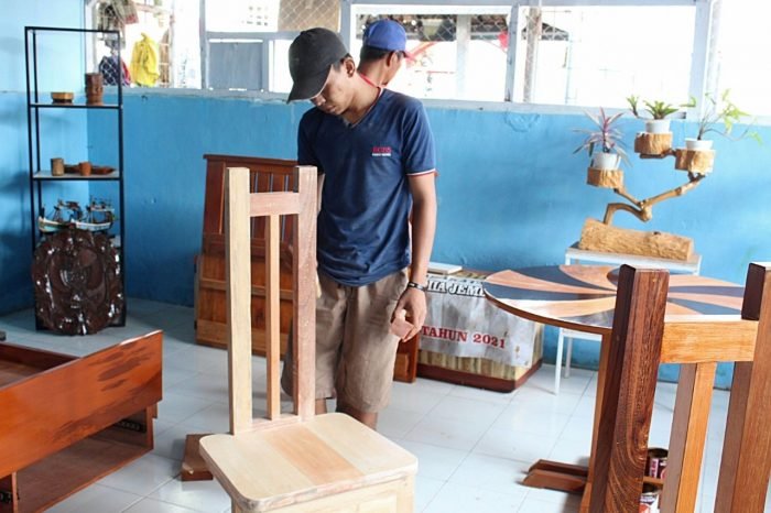 Mebeler Buatan Narapidana | Polres Bogor Laksanakan Kegiatan | Mebeler Buatan Narapidana Lapas Jember Ramai Diminati Masyarakat