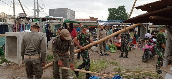 BEM STIE | Apel Gelar Latihan | Tim Gabungan Satpol PP dan Koramil 1615-01/Selong Bongkar Lapak Kaget