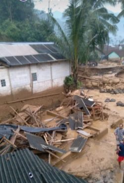 satgas | satgas | Bogor Dilanda Banjir Bandang