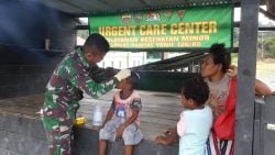 satgas | satgas | Pengobatan Terbaik Untuk Anak Papua Diberikan Satgas Pamtas Yonif 126/Kala Cakti