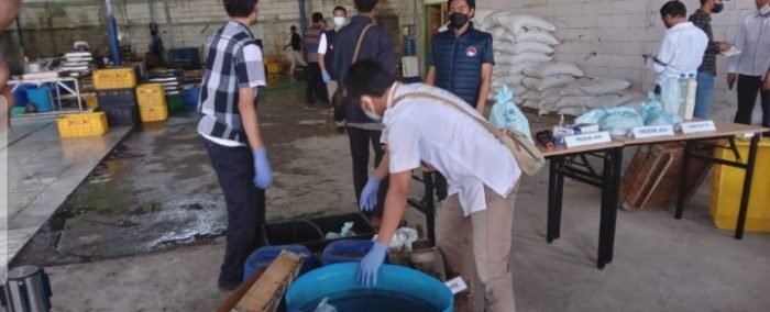 Yayasan | BPOM RI Grebek Pabrik Tahu Menggunakan Formalin Di Parung Bogor