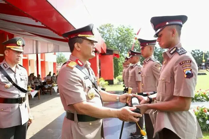 Kapolda Jateng Lantik Bintara 1 Kapolda Jateng