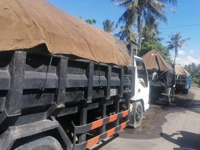 Jalan Penghubung Desa Pohgading Jalan Penghubung