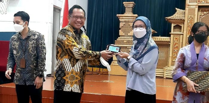 Humas Perumda Tirta Kahuripan Bantah Temuan BPK | sidang kabinet | Mendagri Serahkan KTP Digital dan KK kepada WNI di Jepang