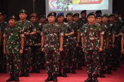 Panglima TNI Pimpin Upacara | Menuju Poros Maritim Dunia | Panglima TNI Pimpin Upacara Korps Kenaikan Pangkat 49 Perwira Tinggi TNI