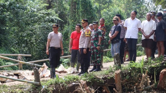 Cek Pembuatan Jembatan Darurat