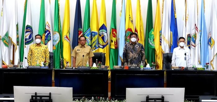 Jaga Kemampuan Personel | CEO TVOne Apresiasi TNI | Mendagri Dorong Pemda Tak Ragu Gunakan Instrumen Keuangan APBD untuk Kendalikan Inflasi