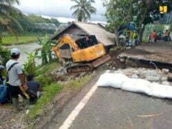 Bakamla RI Bangun | Kementerian PUPR Tangani Longsor Ruas Soreang–Rancabali–Cidaun dan Jalan Ambles Pansela