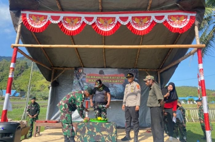 Satgas Yonif 126/KC dan Nusantara Sehat Beri Pembekalan P3K Kepada Siswa di Perbatasan Papua | Dandim 1710/Mimika | Semarak HUT ke-77 TNI dari Pos Udara Satgas Pamtas Yonif R 142/KJ