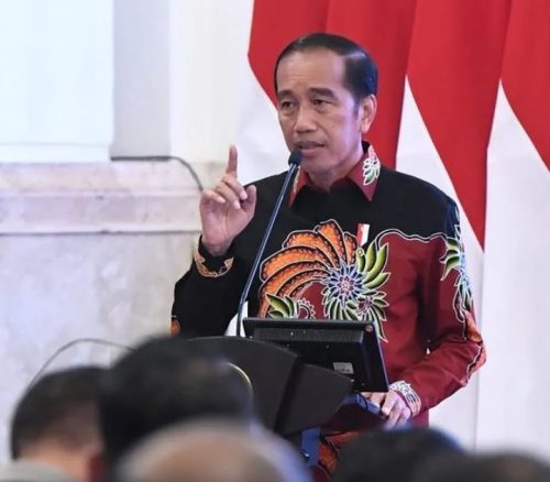 Jokowi Minta Polri Bekerja Keras Kembalikan Kepercayaan Masyarakat 