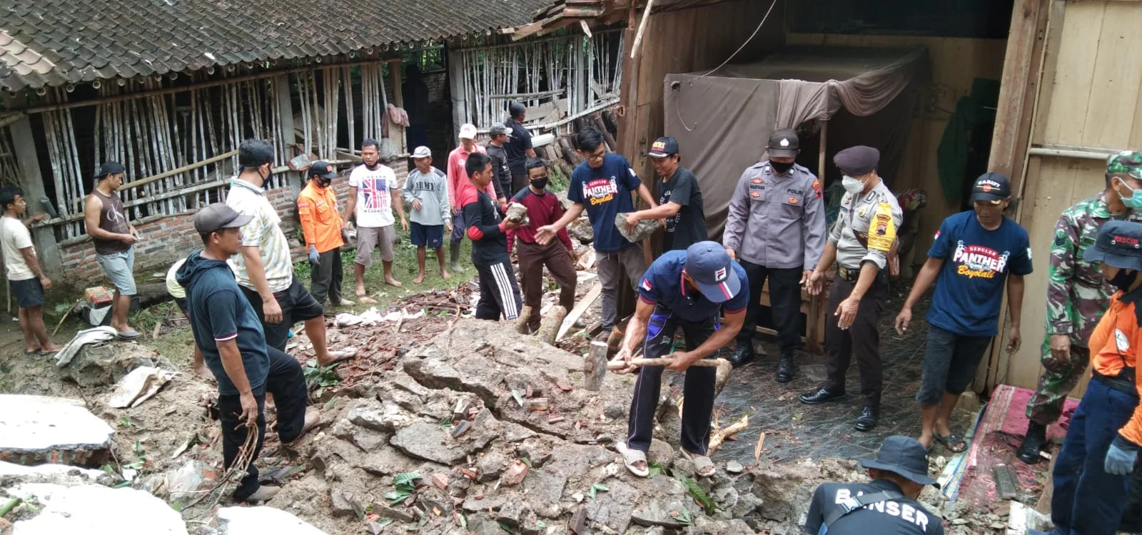 IMG-20221102-WA0042 Aparat di Wilayah Sambi