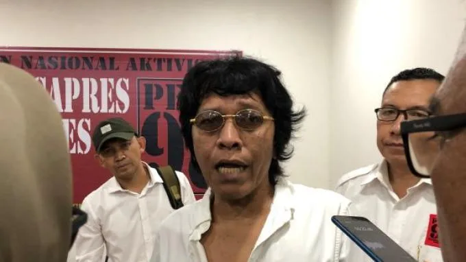 adian-napitupulu-di-pena-98-menteng adian napitupulu di pena 98 menteng