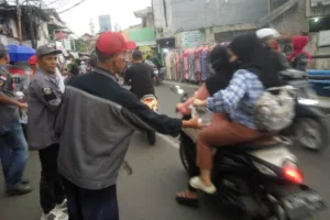 Berbagi, Warga Tebet Ucapakan Terimakasih ke GBNN DKI Jakarta