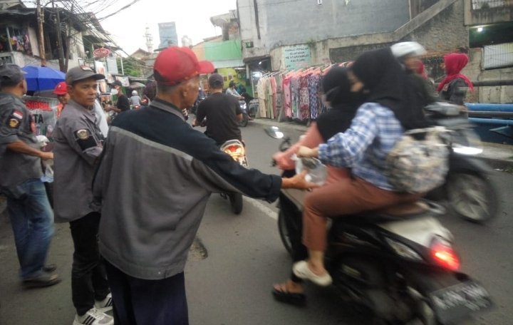 Berbagi, Warga Tebet Ucapakan Terimakasih ke GBNN DKI Jakarta