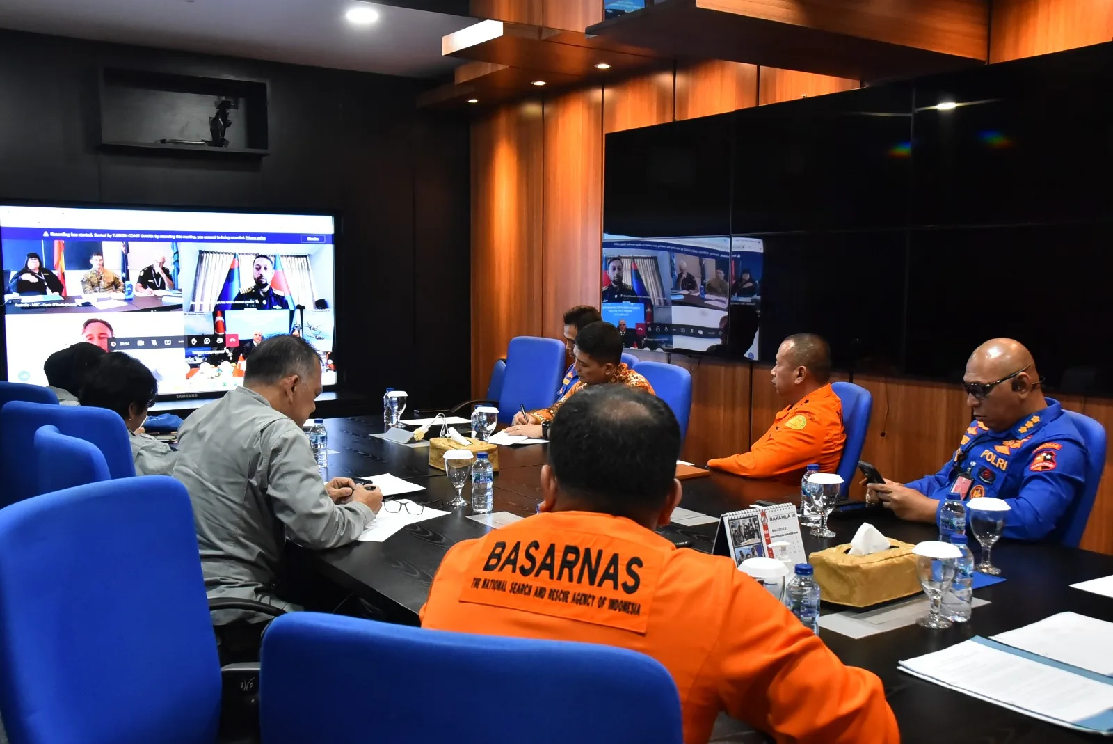 Lanjutkan diplomasi maritim Lanjutkan diplomasi maritim