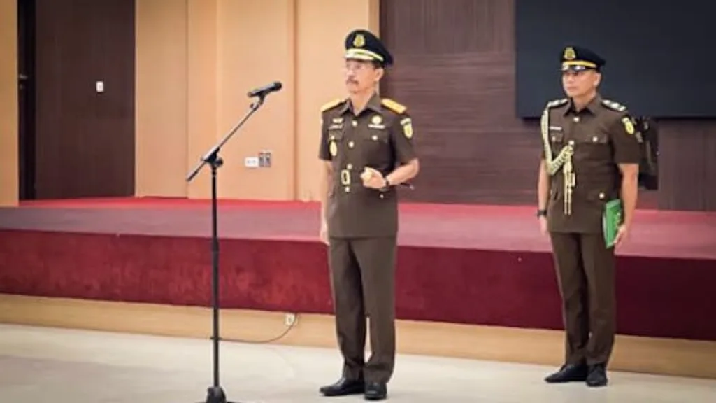 Pimpin Upacara Hari lahir pancasilla Pimpin Upacara Hari lahir pancasilla