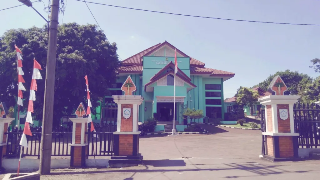 IMG-20230601-WA0019 Pertemuan di cafe soal konflik lahan Kavling