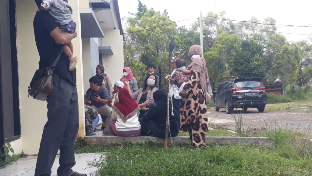 Merasa Dibohongi, Puluhan Konsumen Perumahan GBR Gelar Aksi Demo