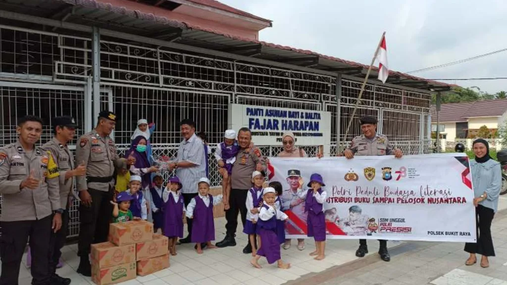 Peduli Budaya Literasi Peduli Budaya Literasi