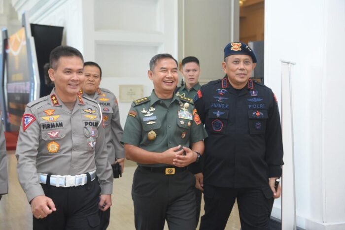 Satgas TNI Kejar dan Tembak | Satgas TNI Kejar dan Tembak | TNI Siapkan Regulasi Internal Jaga Netralitas Pemilu 2024