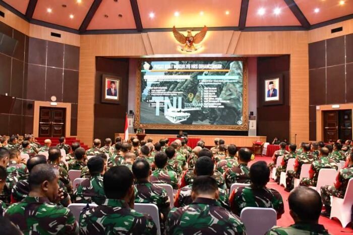 Satgas TNI Kejar dan Tembak | Para Santri Bisa Bergabung | Analisis Ancaman Berdasarkan Perkembangan Lingkungan Strategis