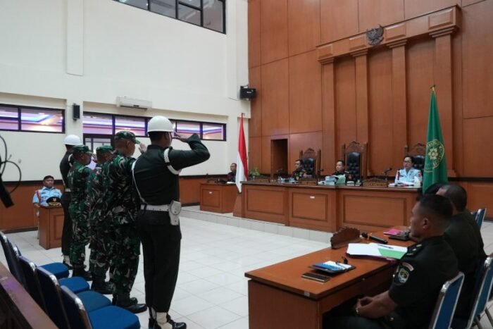 Sidang Perkara Praka RM | Sidang Perkara Praka RM | Oknum TNI Kasus Pembunuhan Pedagang Obat, Dihukum Seumur Hidup