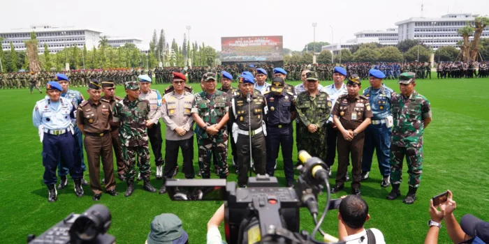 Pilkada serentak | Panglima Singapura | Danpuspom TNI Pimpin Apel Gelar Pasukan Penegakan Hukum Tahun 2024