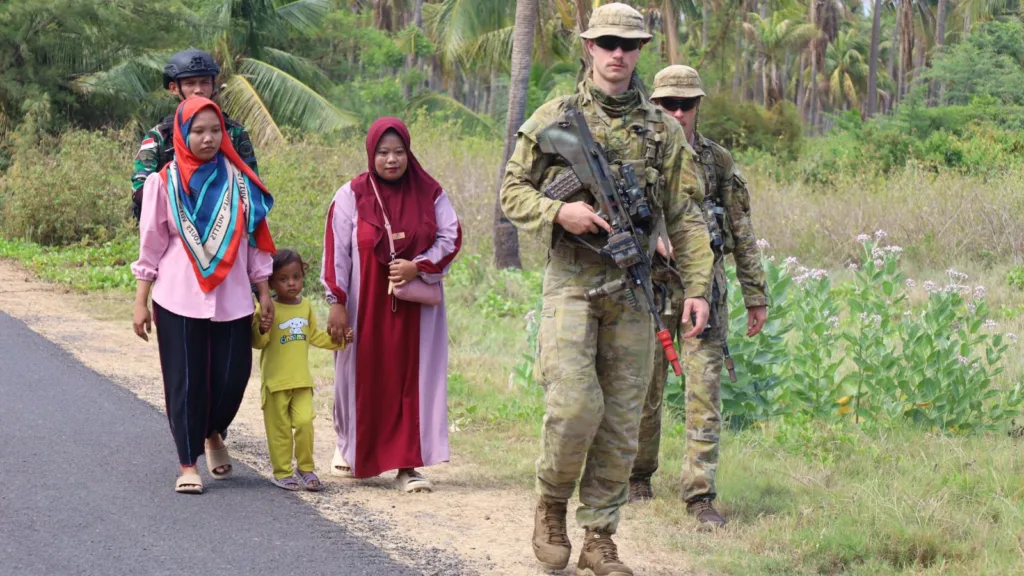 evakuasi sipil prajurit TNI-adf