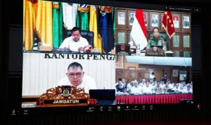 Bangunan Tanpa IMB Berjamur di Lahan Eks PTPN XI | Bangunan Tanpa IMB Berjamur di Lahan Eks PTPN XI, BAI Minta Satgas Mafia Tanah Turun    | Presiden RI Rapat Virtual Bahas Pengendalian Inflasi dan Kebijakan Upah Minimum Tahun 2025