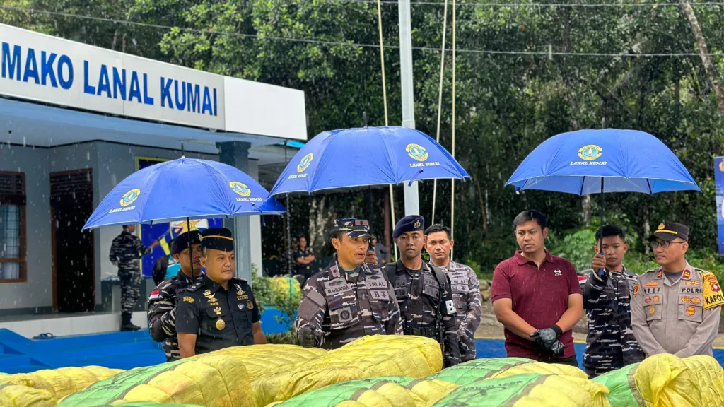 Satgas Pakaian Satgas Pakaian